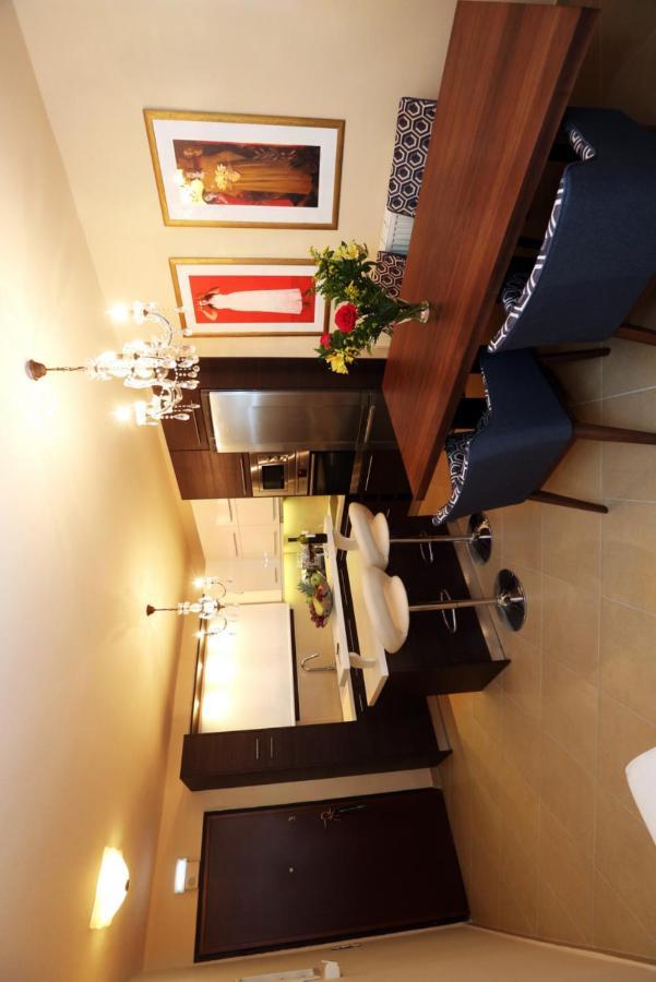 Ninos Luxury Apartment Corfu (city)