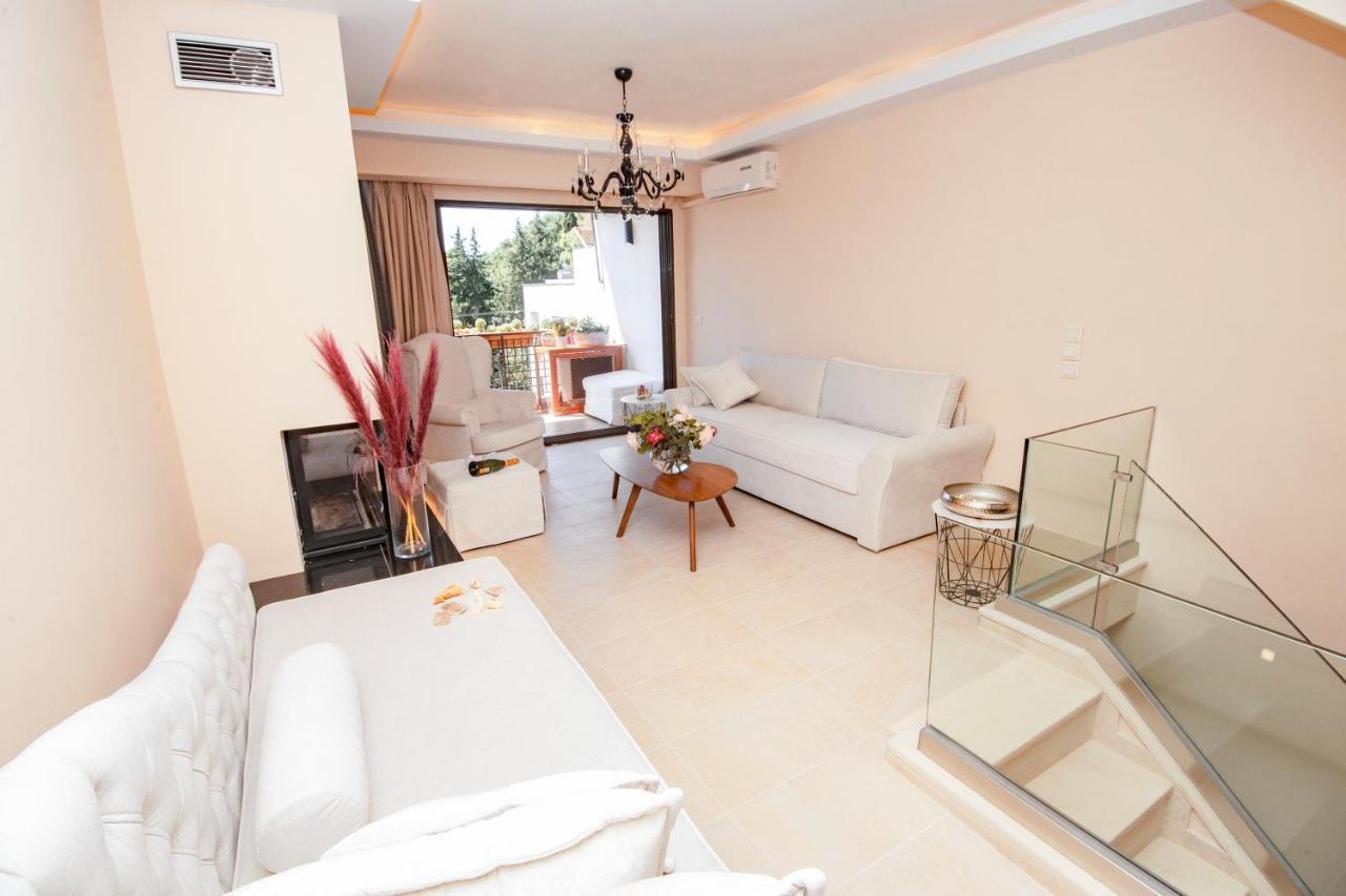 Ninos Luxury Apartment Corfu (city)