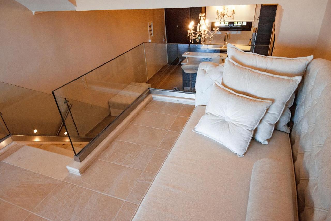 Ninos Luxury *