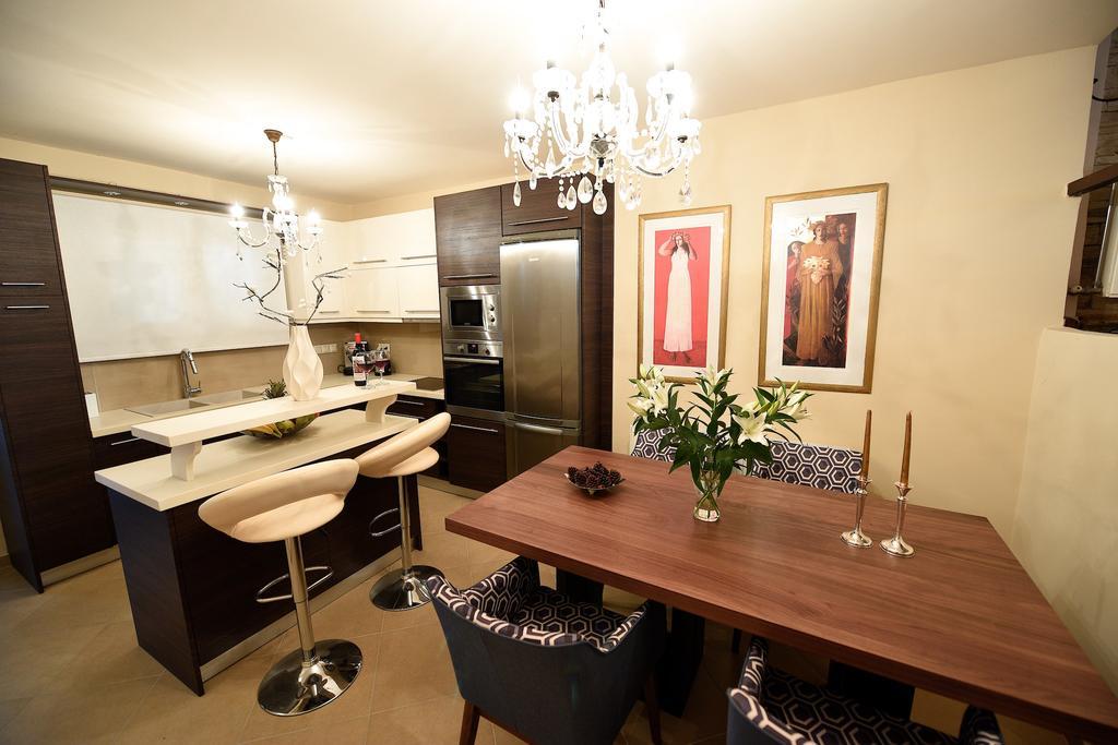 Ninos Luxury Apartment Corfu (city)