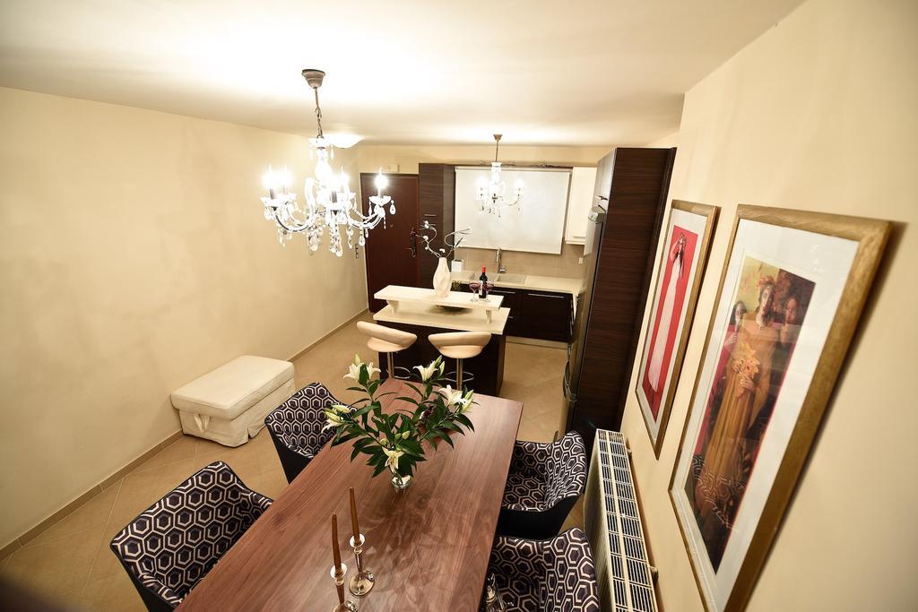 Ninos Luxury Apartment Corfu (city)