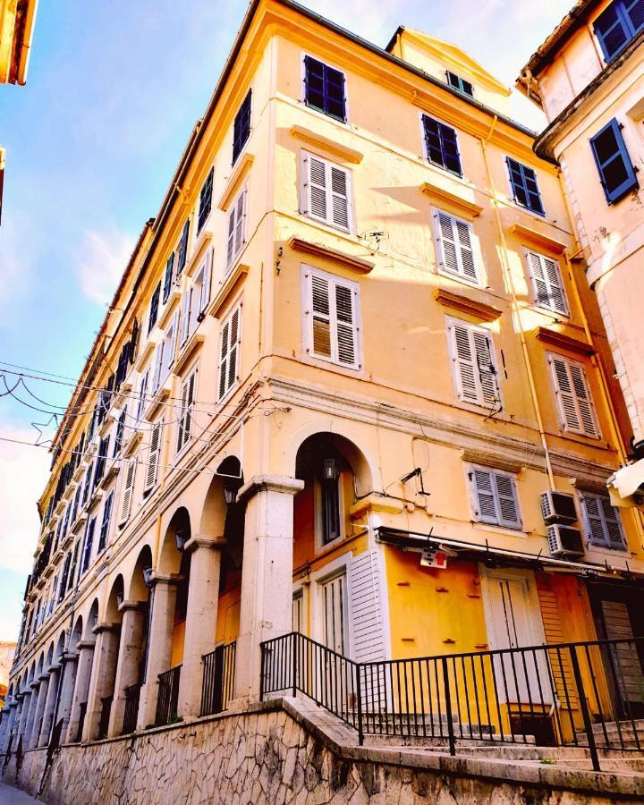 Ninos Luxury Apartment *