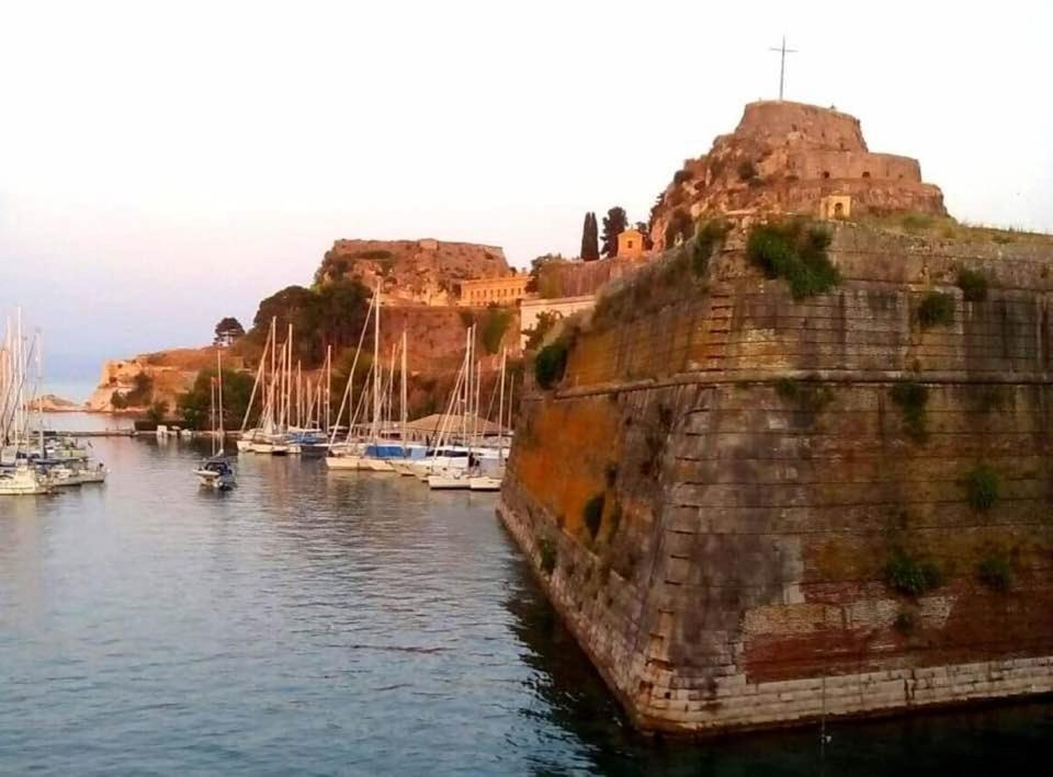 Ninos Luxury Corfu (city)